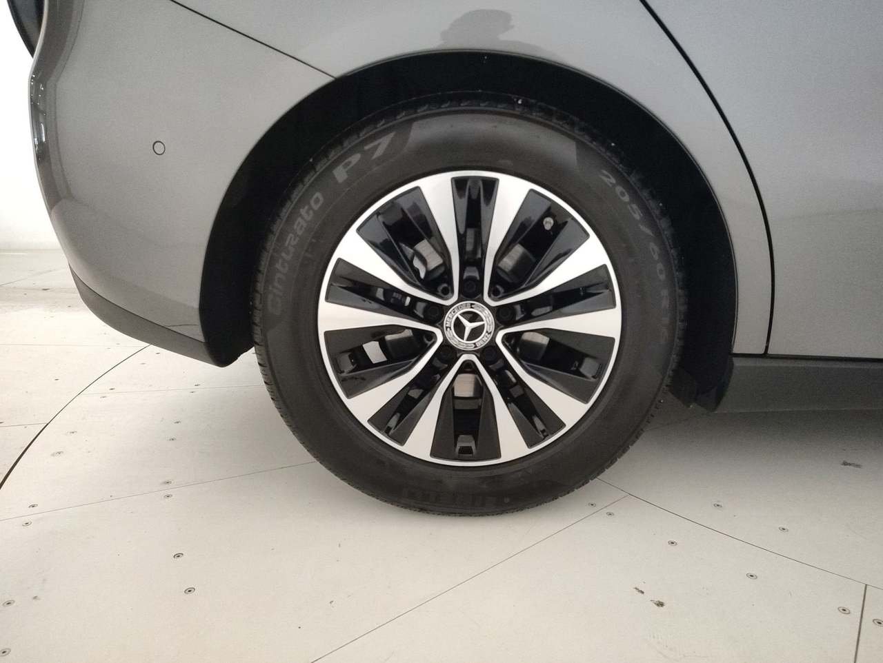 B 180 Progressive Advanced auto - Certified