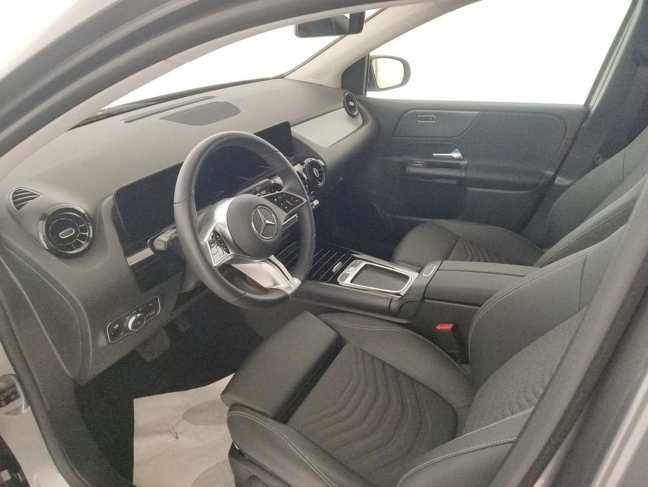 B 180 Progressive Advanced auto - Certified