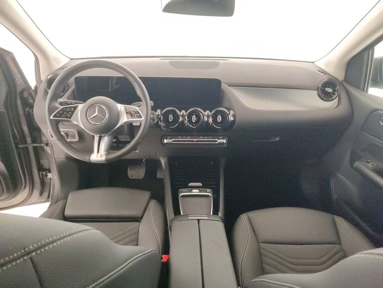 B 180 Progressive Advanced auto - Certified