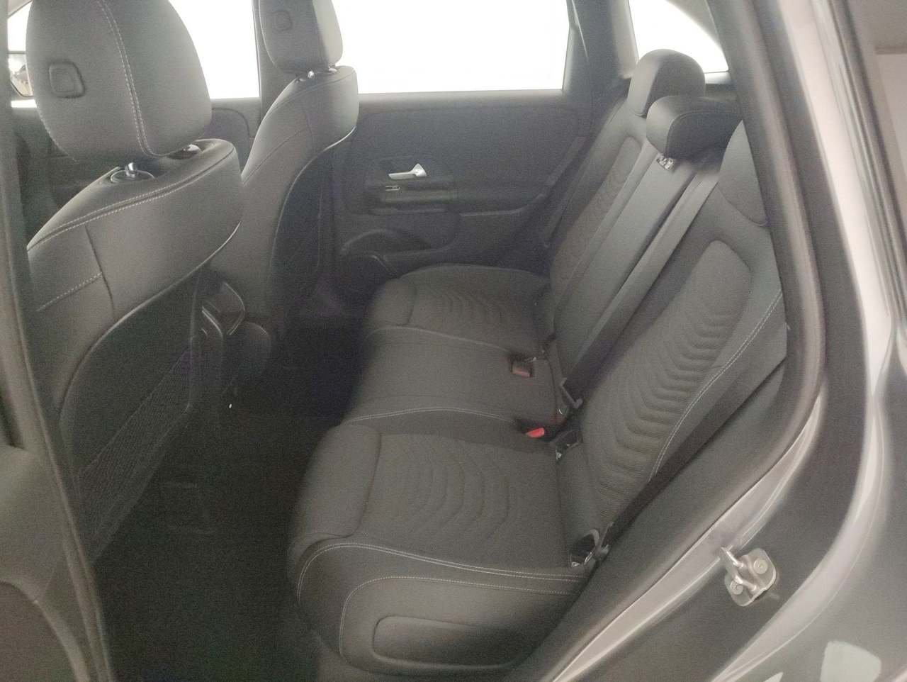 B 180 Progressive Advanced auto - Certified