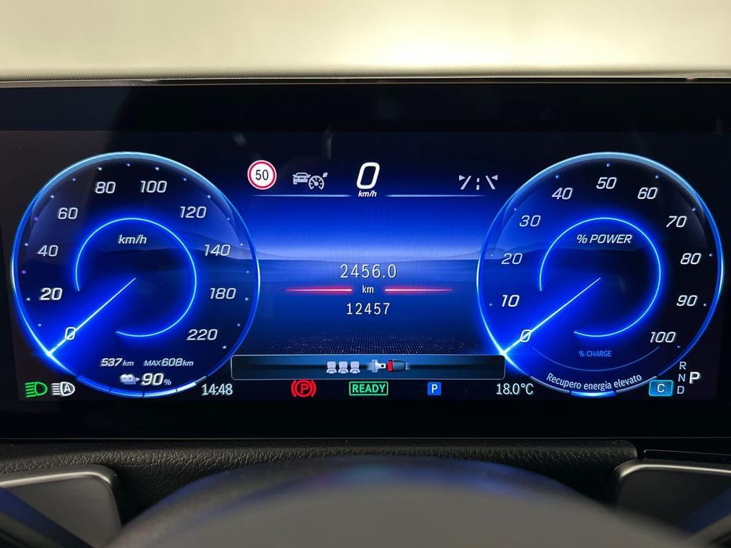 EQB 250+ AMG Line Advanced - Certified