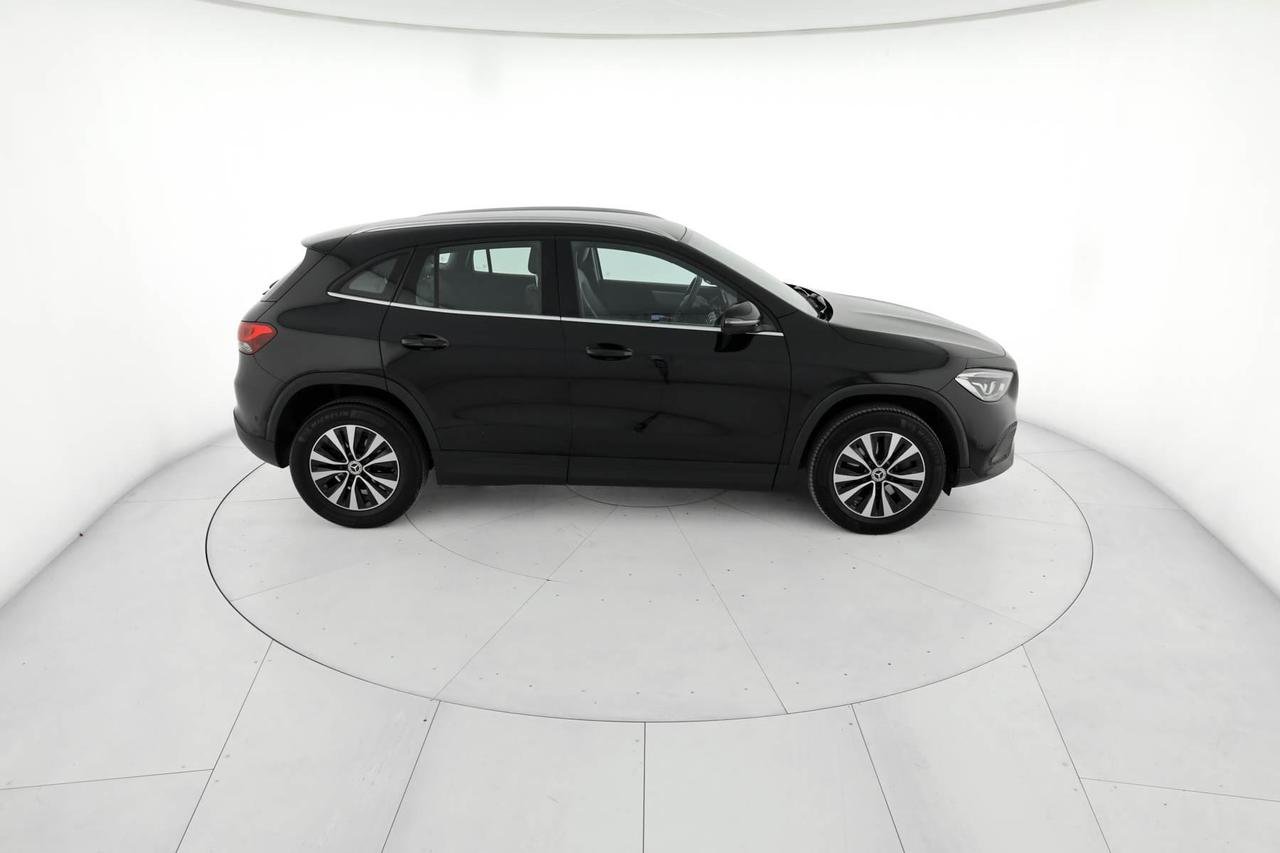 GLA 200 d Business auto - Certified