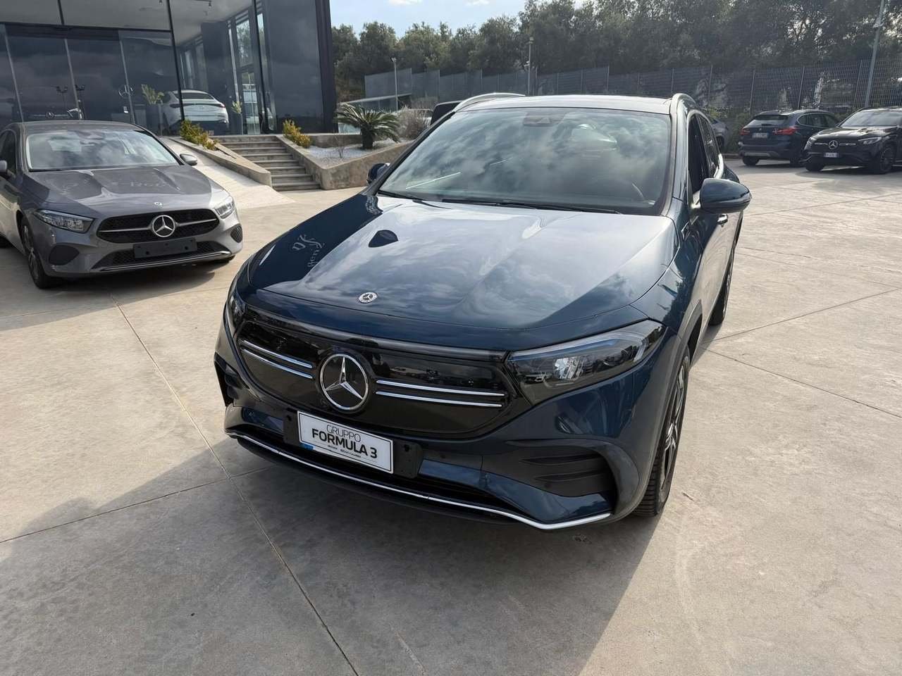 EQA 250 Premium Plus - Mercedes Certified
