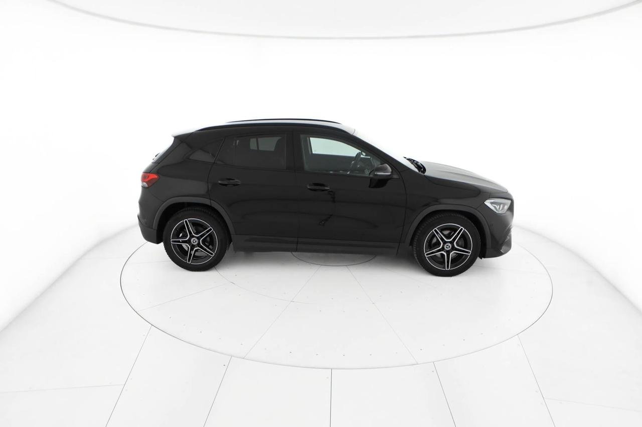 GLA 180 d Premium auto - Certified