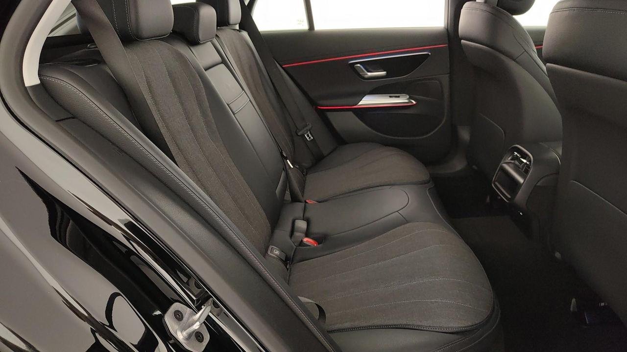 E SW 200 d Advanced auto - Certified
