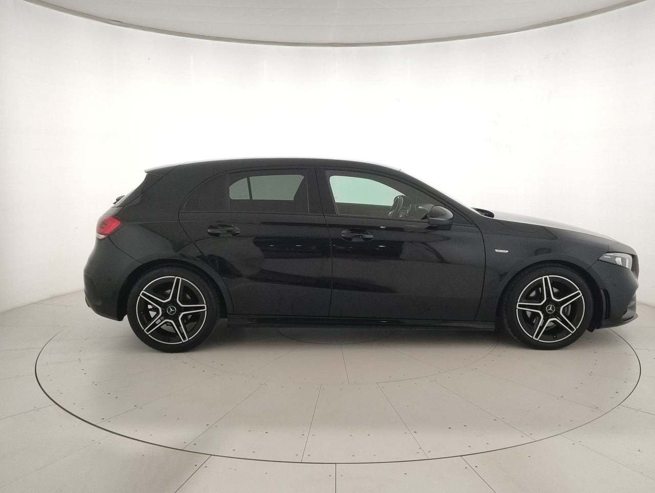 A 180 d Premium Night edition auto - Certified