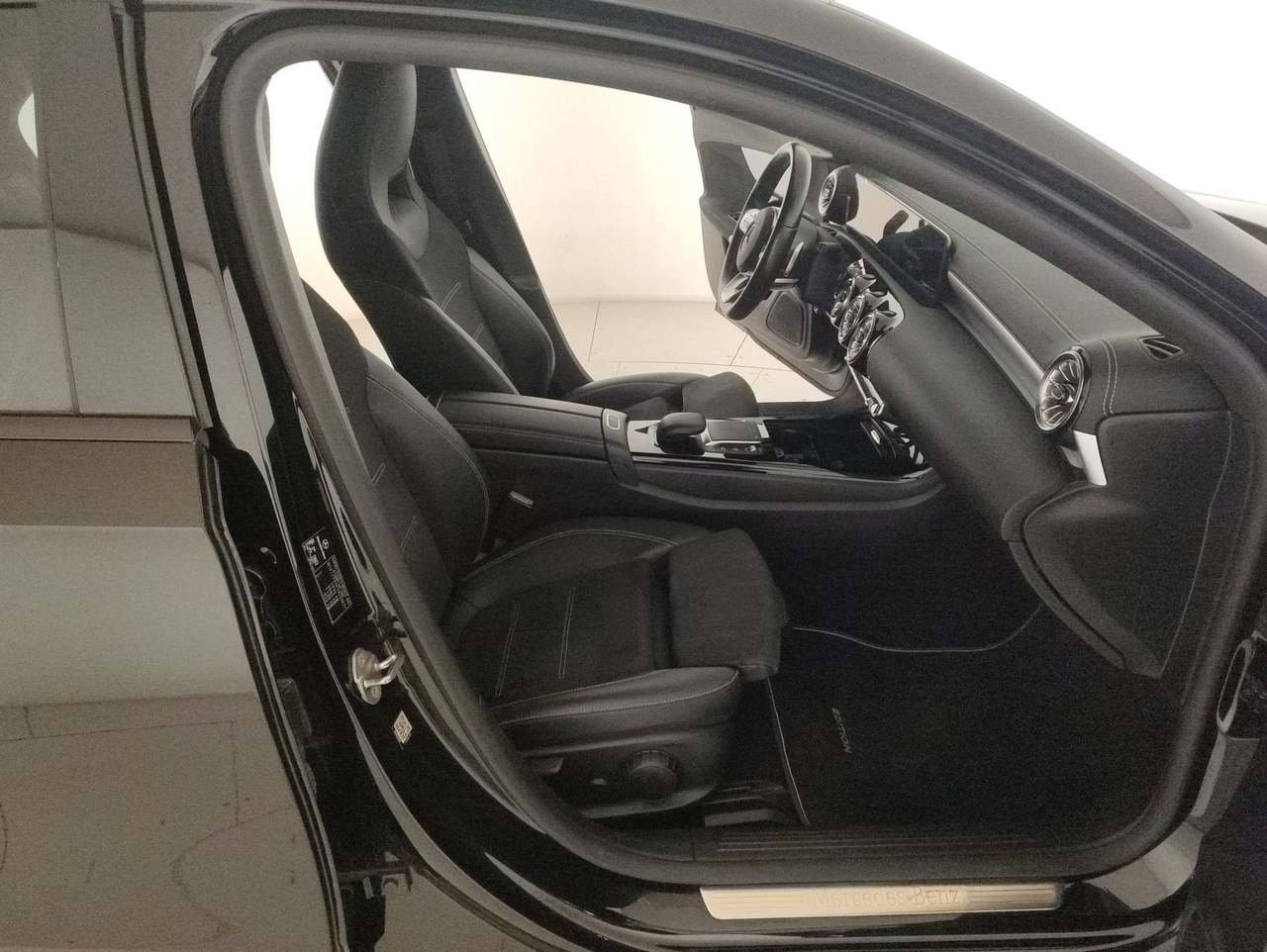 A 180 d Premium Night edition auto - Certified