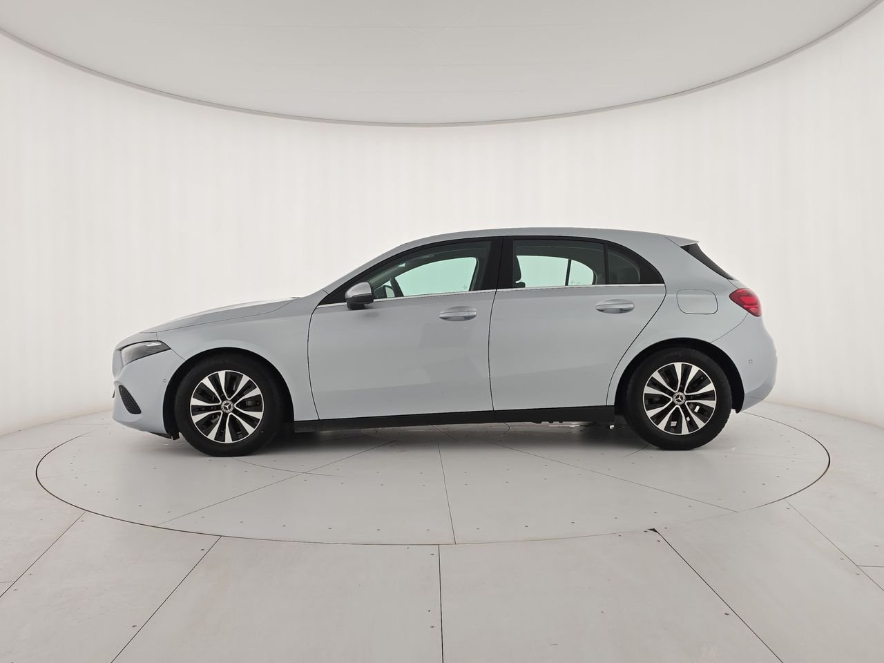 A 180 d Advanced auto - Certified