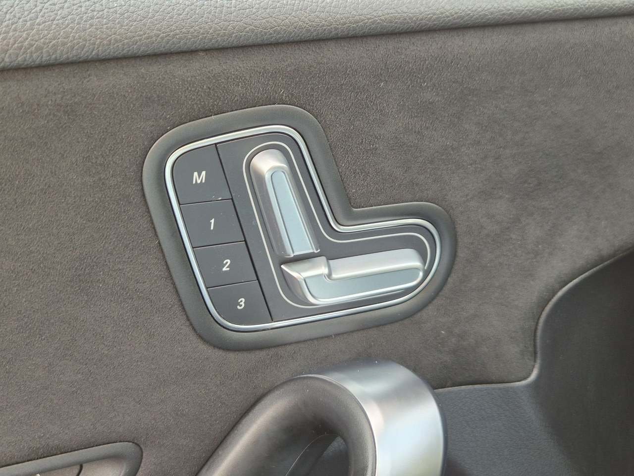 A 180 AMG Line Premium Plus auto - Certified
