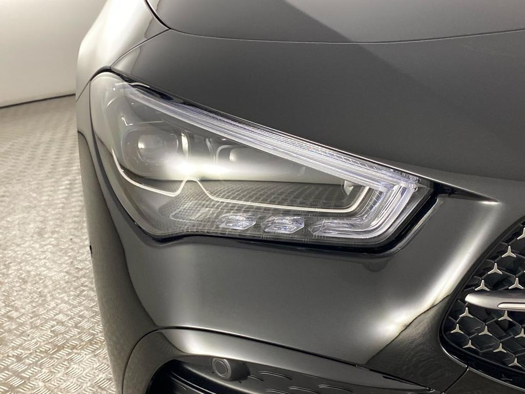 CLA Shooting Brake 200 d AMG Line Advanced Plus au - Certified