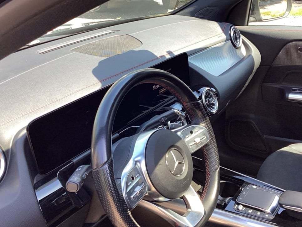 EQA 300 Premium 4matic - Certified