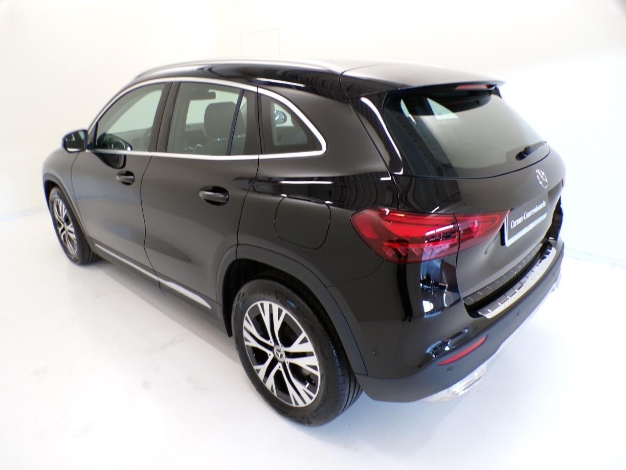 GLA 180 Progressive Advanced auto - Certified