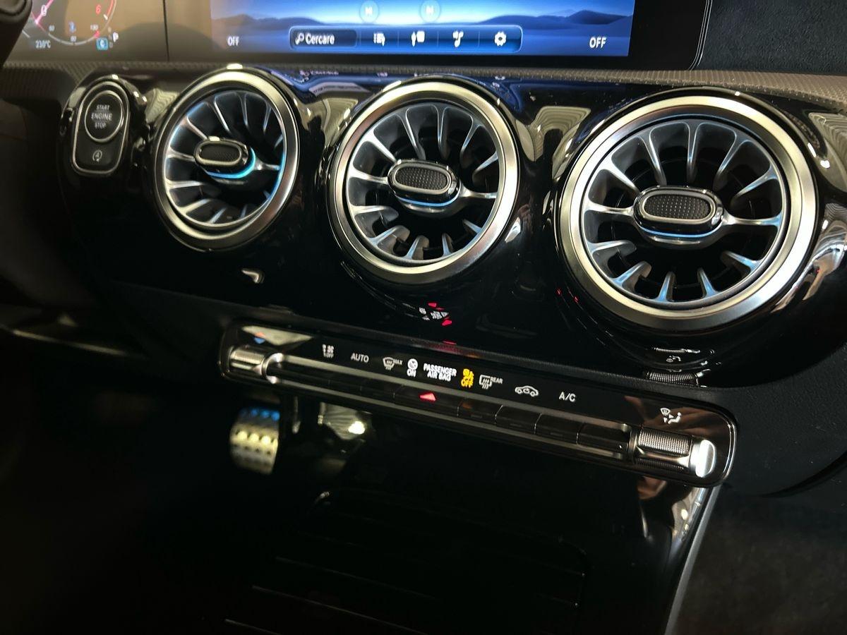 CLA Shooting Brake 200 d AMG Line Advanced Plus au - Certified