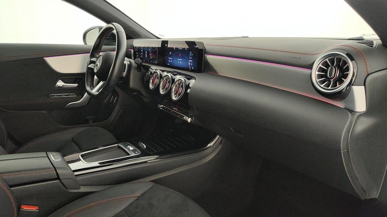 CLA Shooting Brake 200 d AMG Line Advanced Plus au - Certified
