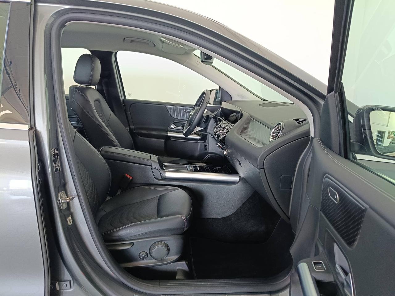B 180 Progressive Advanced Plus auto - Certified
