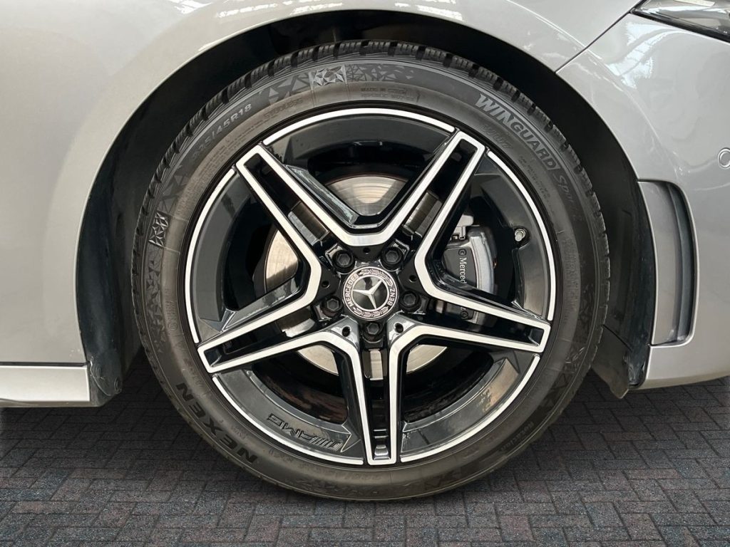 A 180 Premium auto - Certified