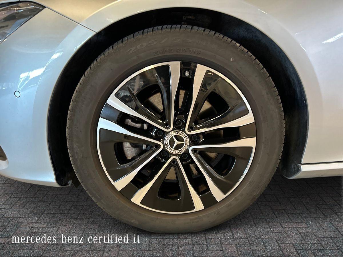 CLA Shooting Brake 180 d Advanced auto - Certified