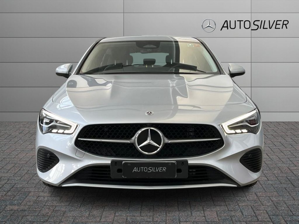 CLA Shooting Brake 180 d Advanced auto - Certified