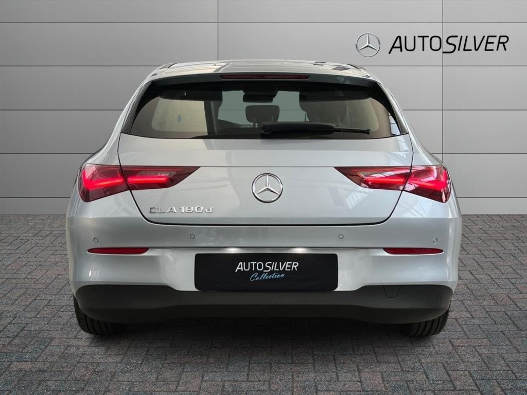 CLA Shooting Brake 180 d Advanced auto - Certified