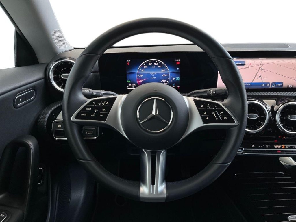 CLA Shooting Brake 180 d Advanced auto - Certified