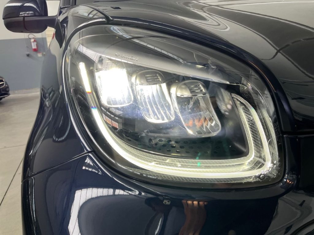 Fortwo Cabrio eq suitered 4,6kW - Certified