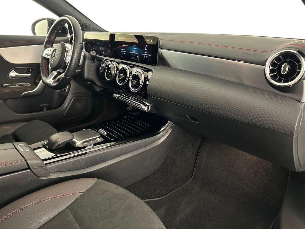 CLA Shooting Brake 180 d Premium auto - Certified