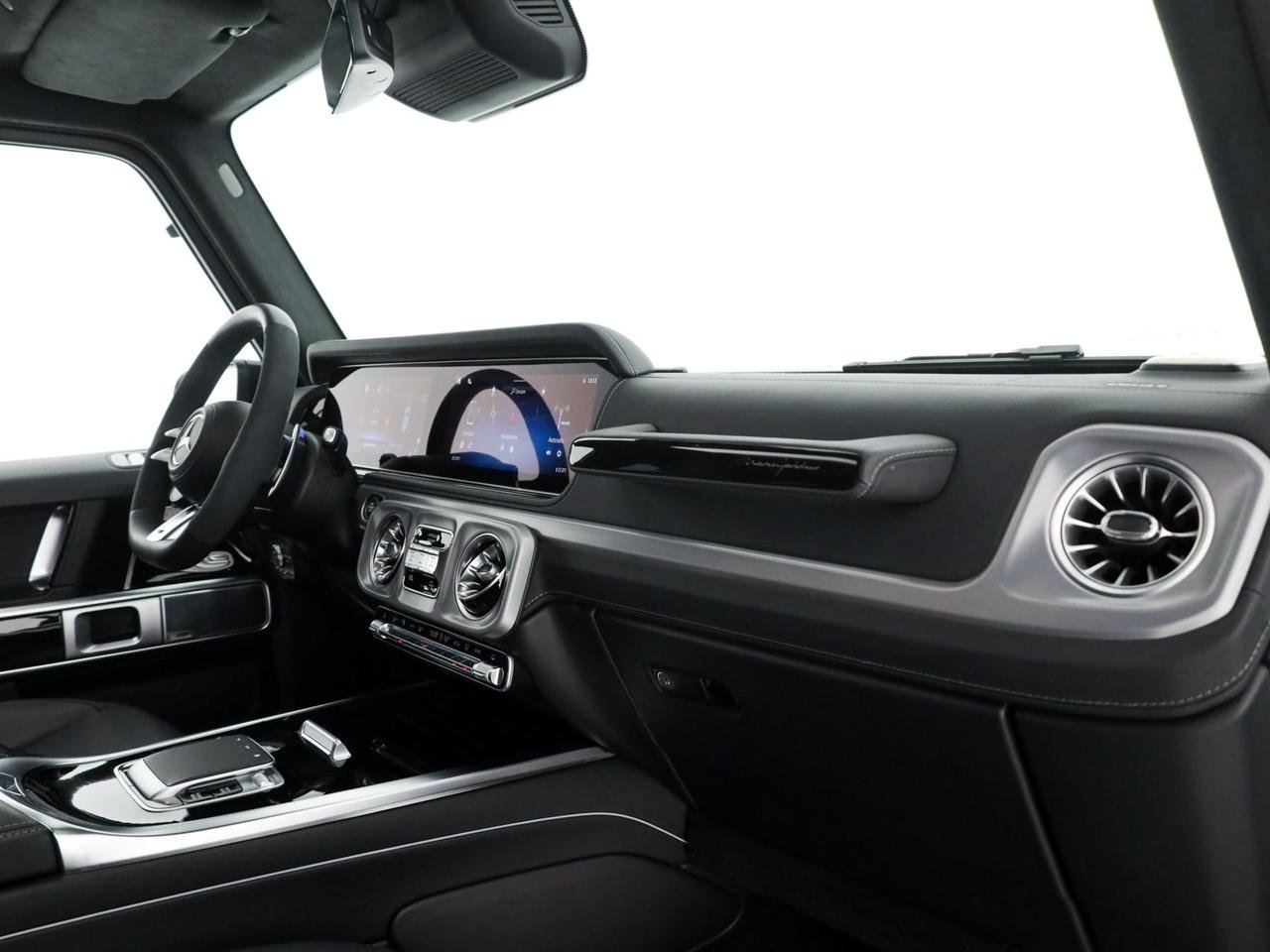 G AMG 63 585cv auto - Certified