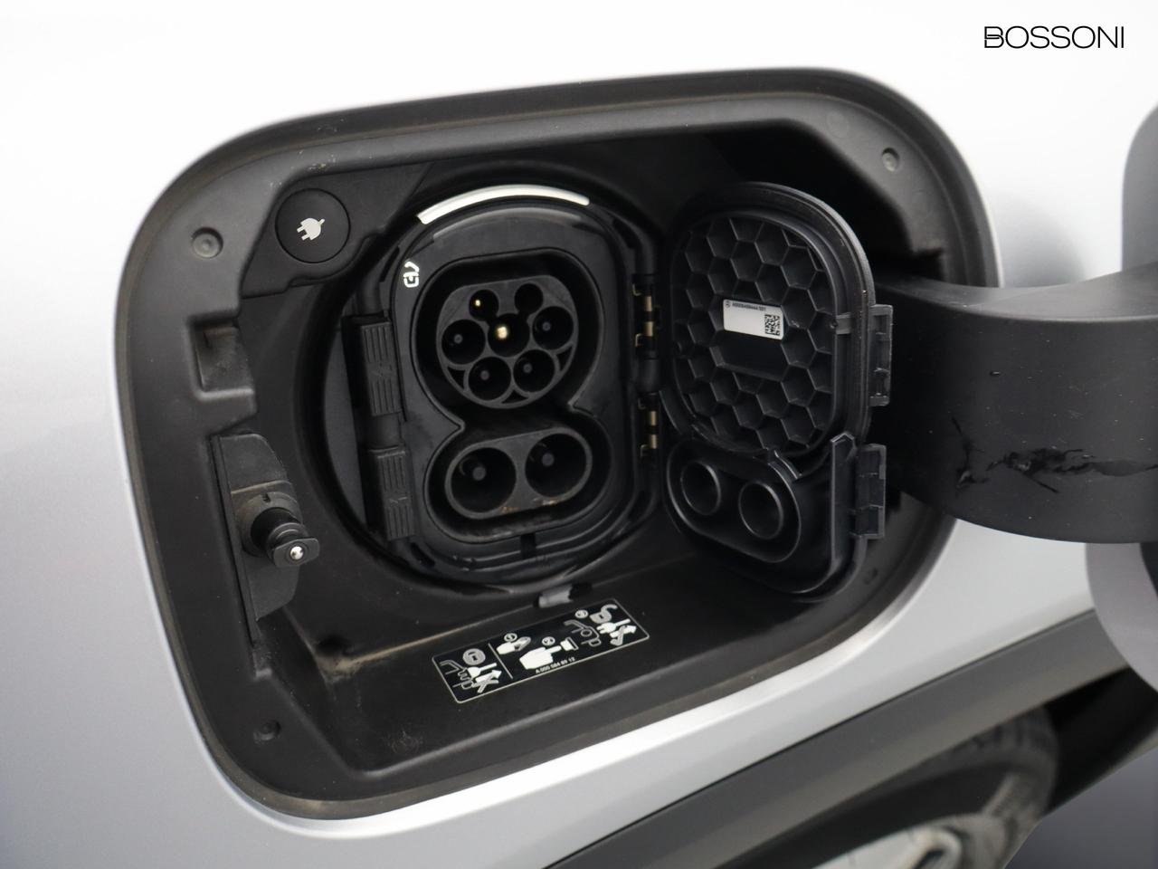 EQB 300 Sport Edition1 4matic - Certified