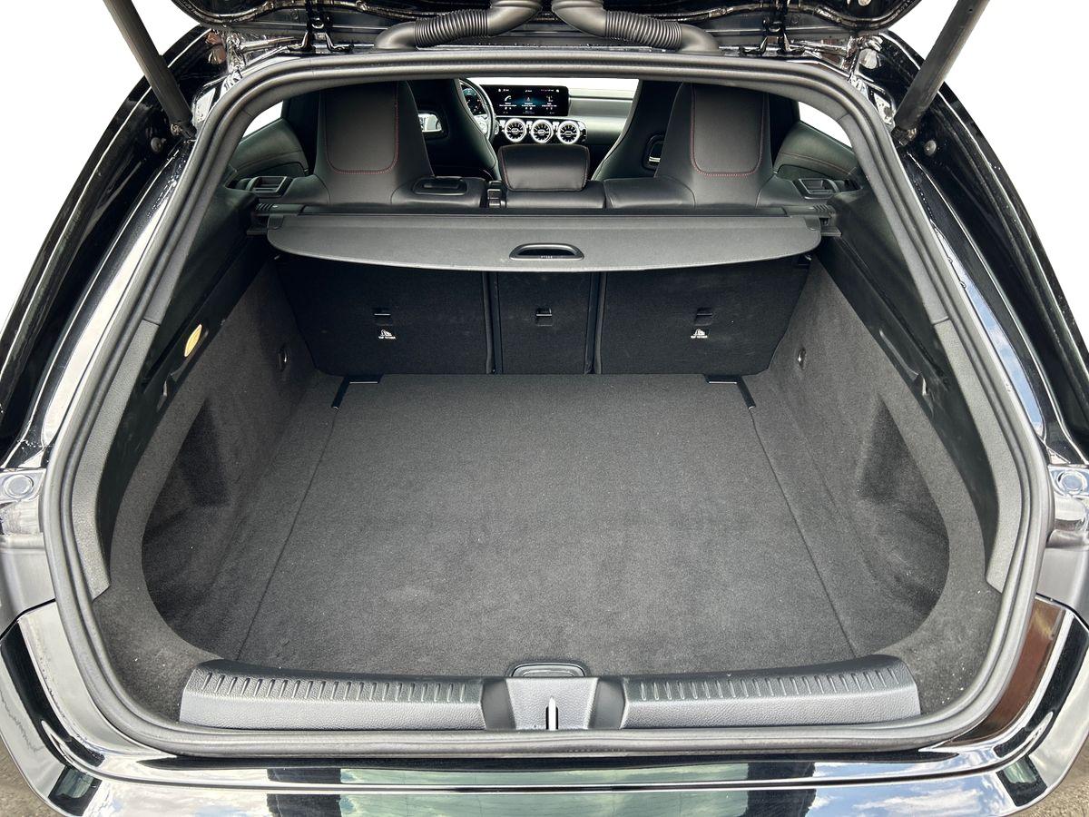 CLA Shooting Brake 180 d Business auto - Certified
