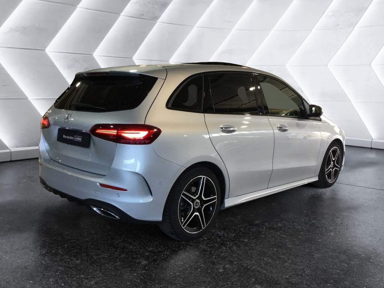 B 180 d AMG Line Advanced Plus auto - Certified