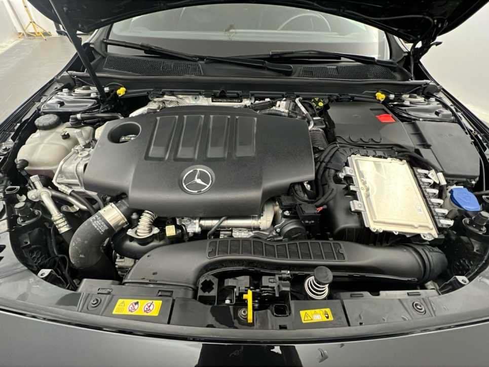 CLA Shooting Brake 200 d AMG Line Advanced Plus au - Certified
