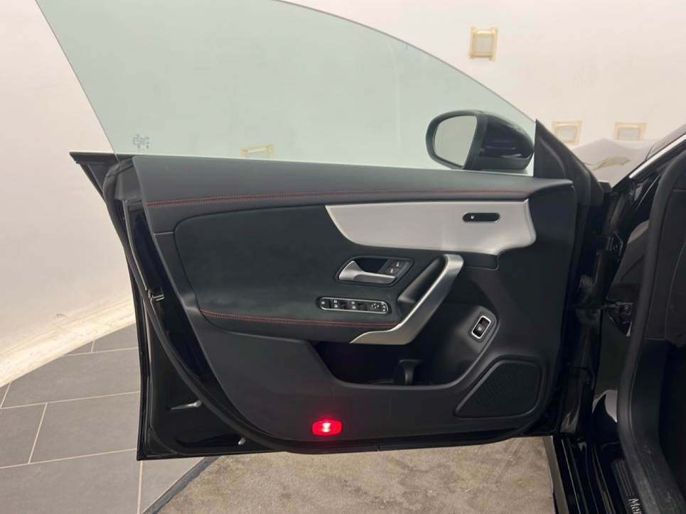 CLA Shooting Brake 200 d AMG Line Advanced Plus au - Certified