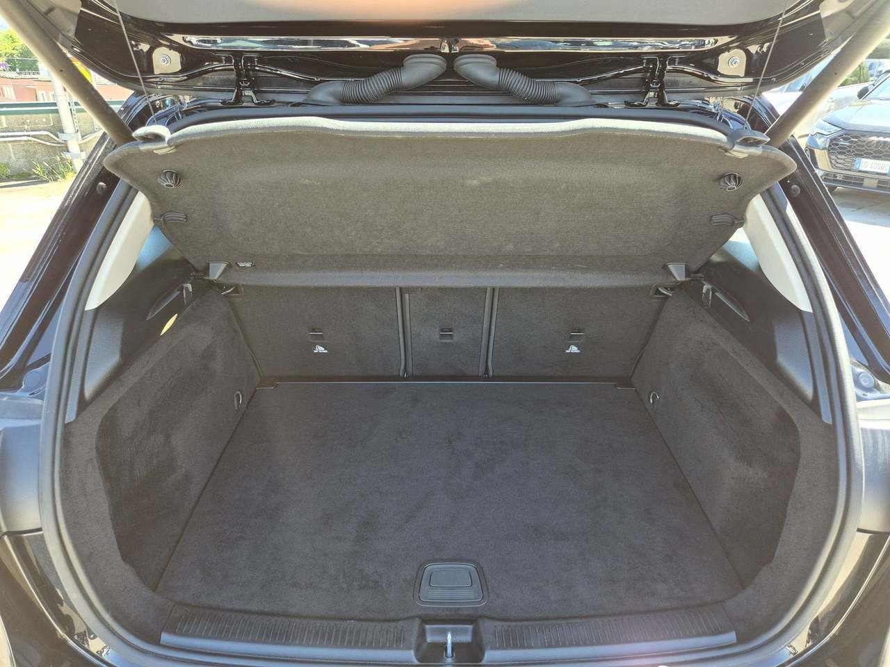 B 200 Progressive Advanced Plus auto - Certified