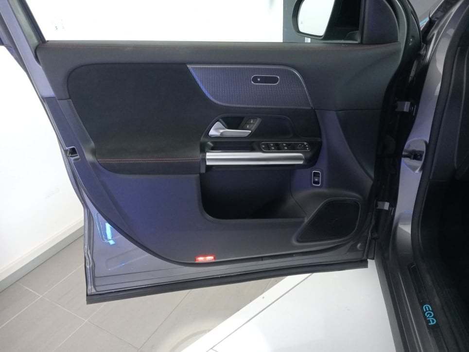 EQA 250 Premium - Certified