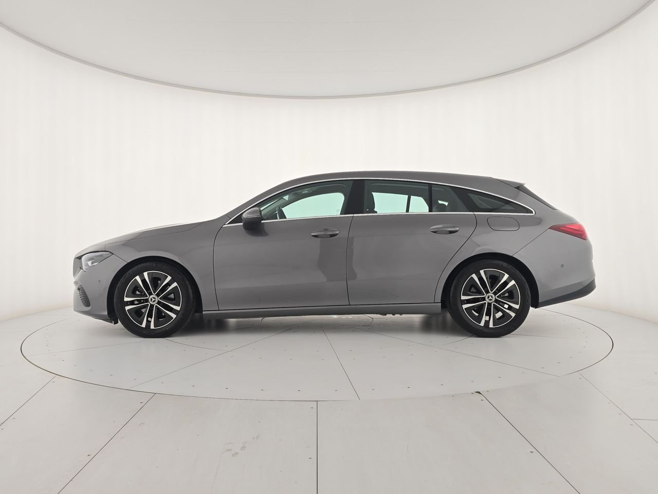 CLA Shooting Brake 180 d Advanced auto - Certified