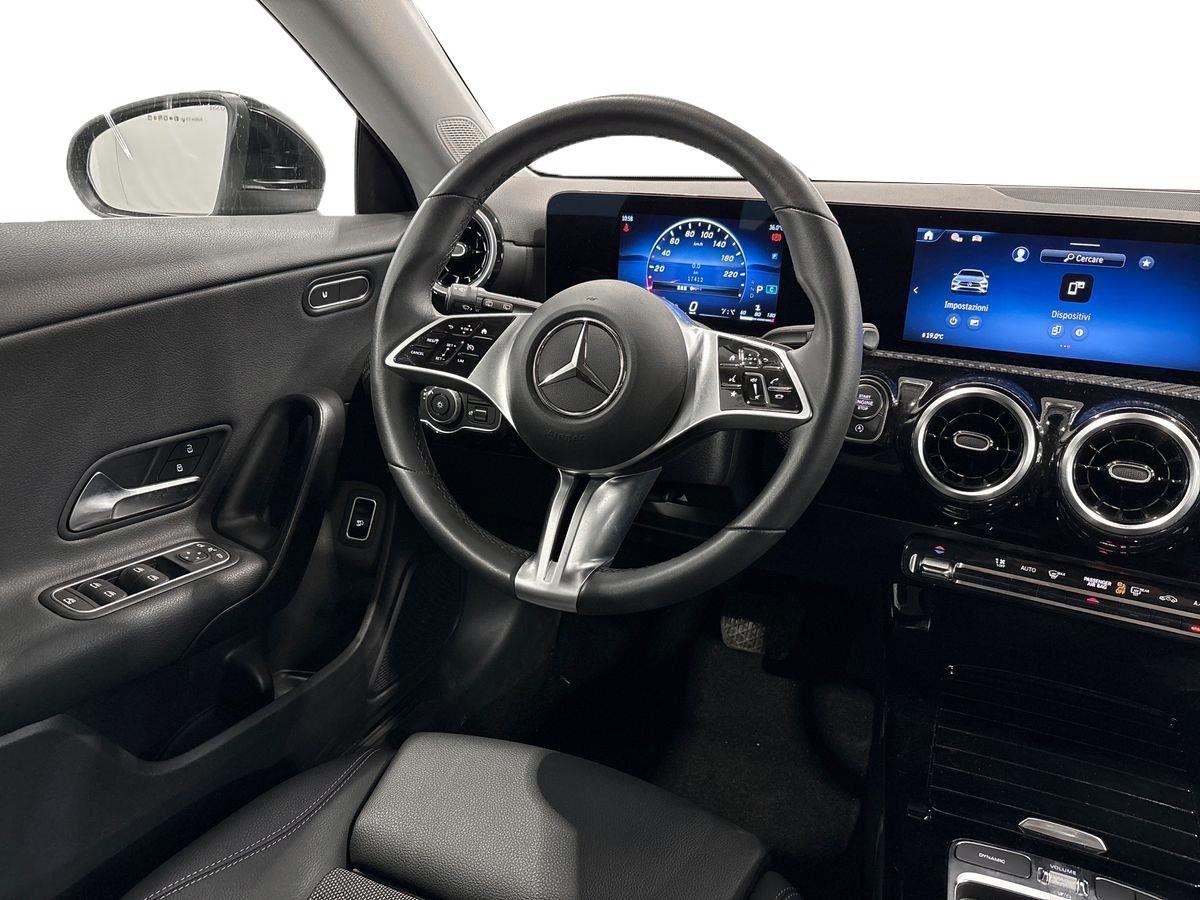 CLA Shooting Brake 180 d Advanced auto - Certified