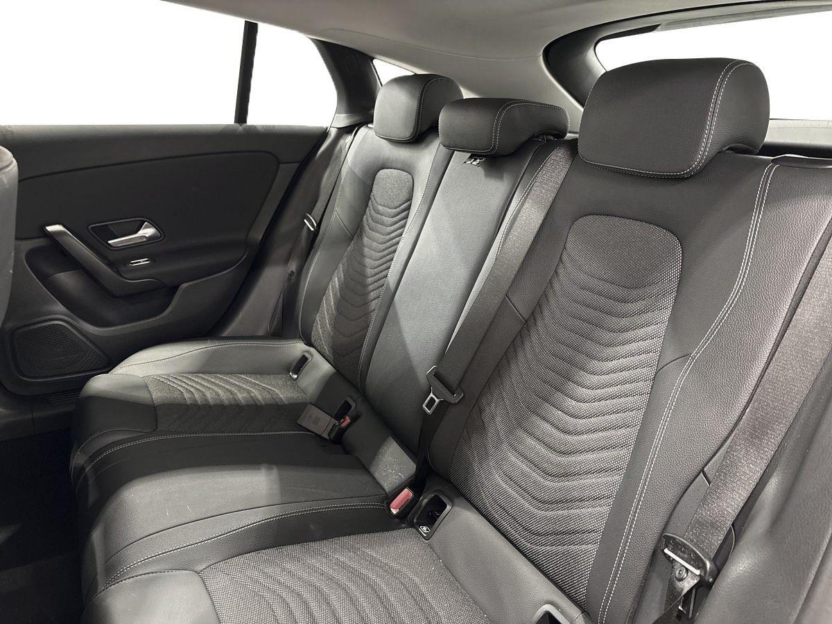 CLA Shooting Brake 180 d Advanced auto - Certified