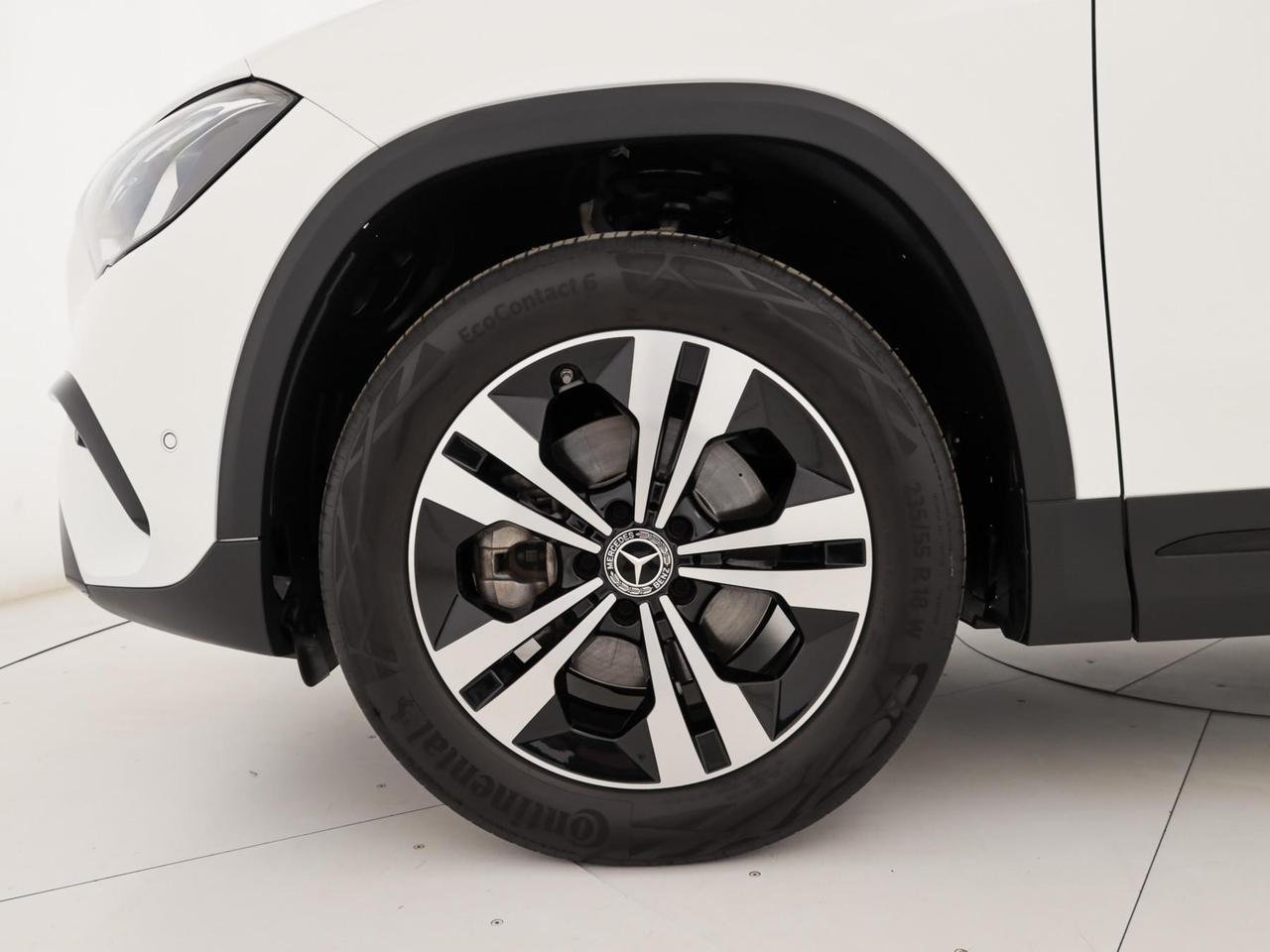 GLA 180 Progressive Advanced Plus auto - Certified