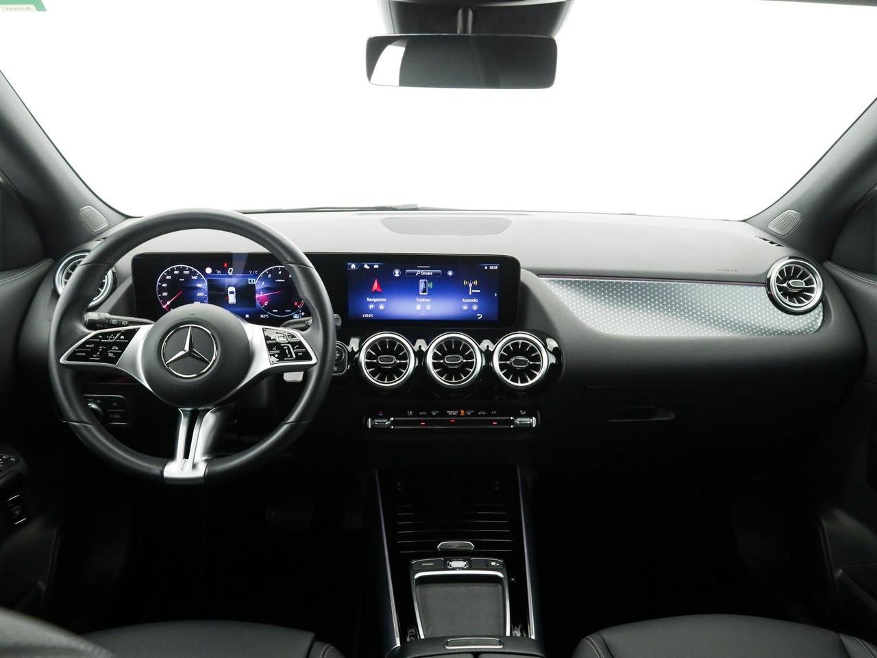 GLA 180 Progressive Advanced Plus auto - Certified