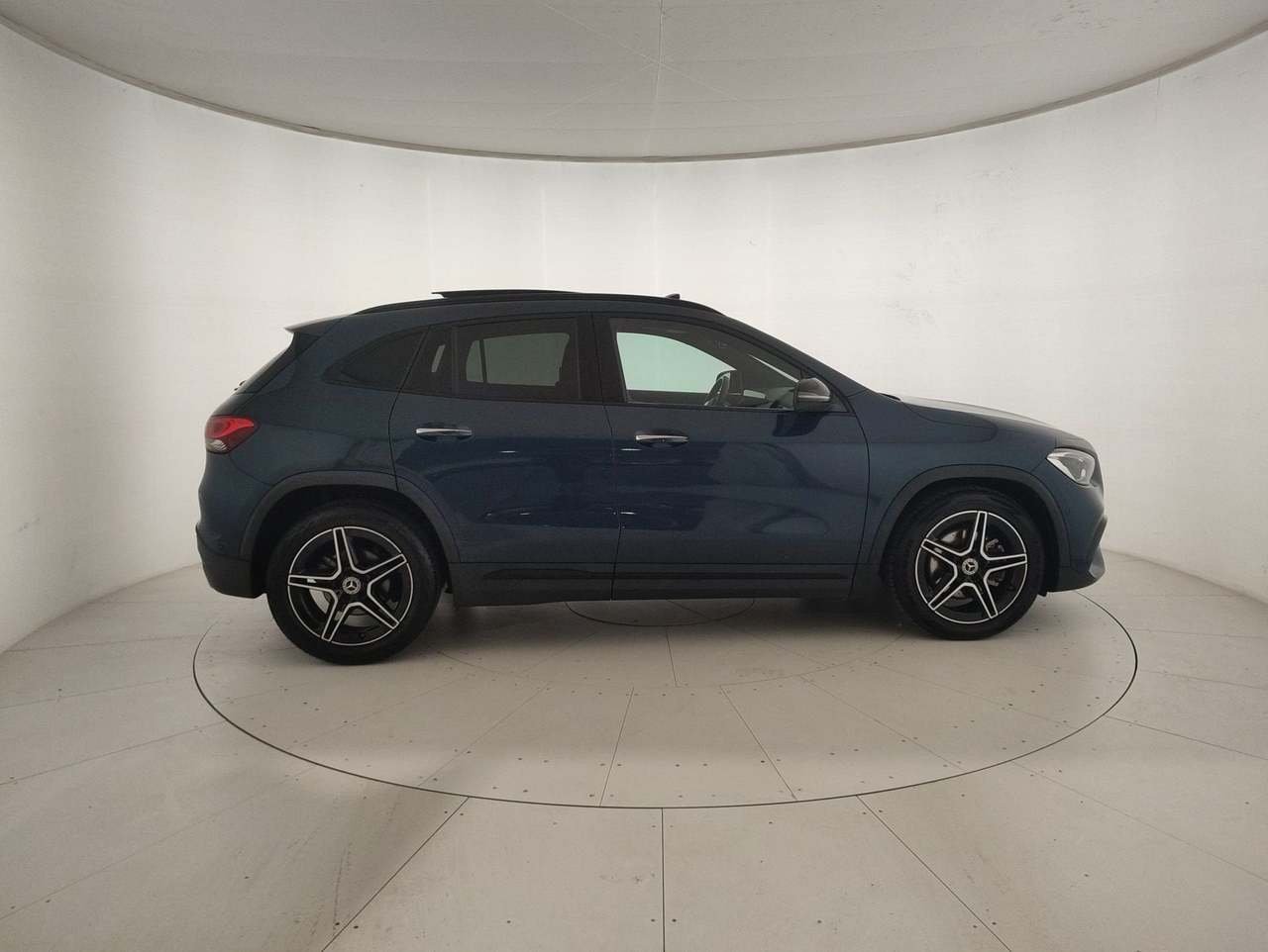 GLA 180 d Premium auto - Certified