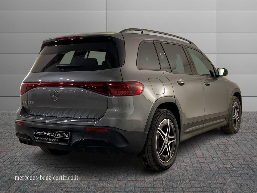 EQB 250+ AMG Line Advanced - Certified