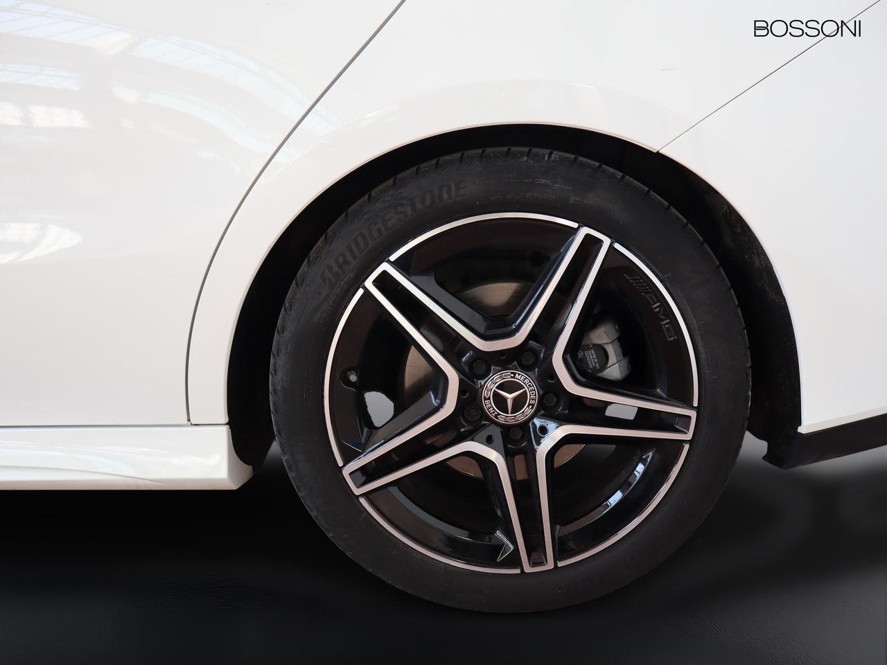 CLA Shooting Brake 180 d Premium auto - Certified