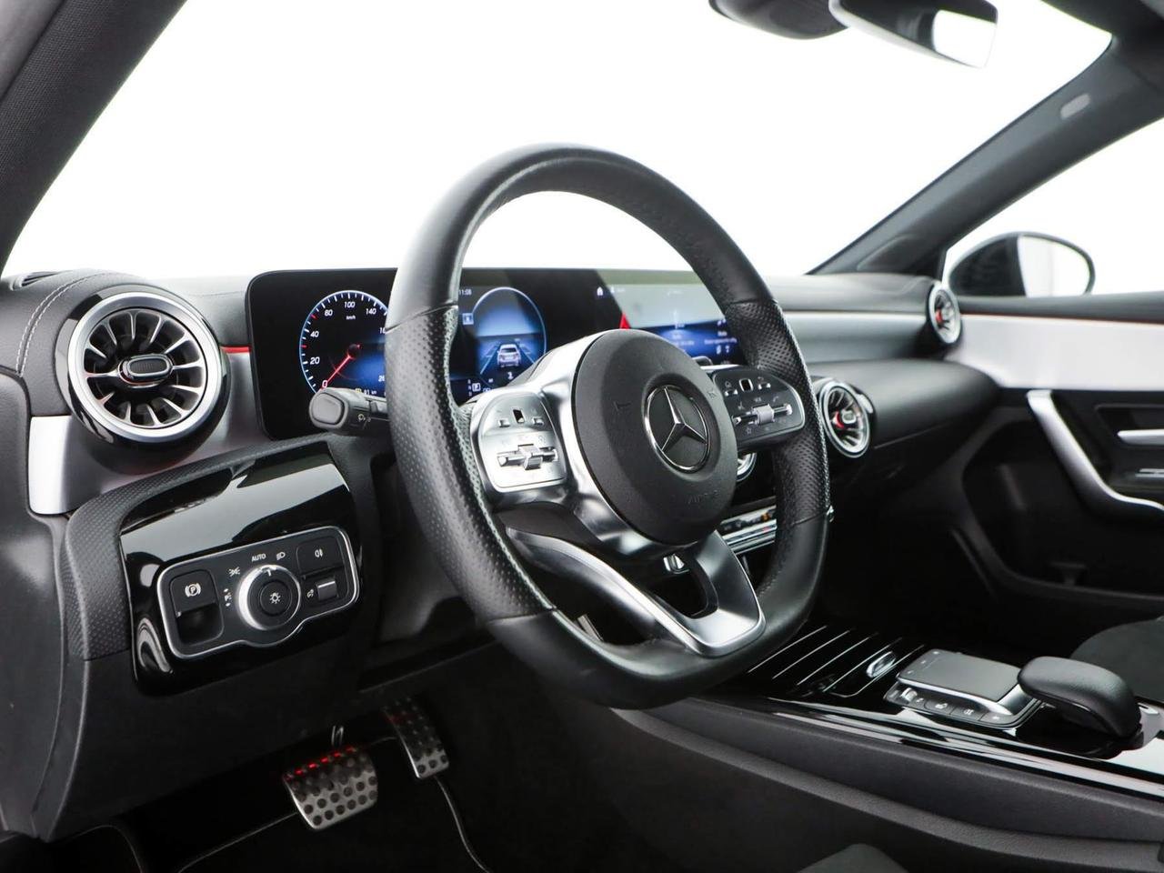 A 180 d Premium Night edition auto - Certified