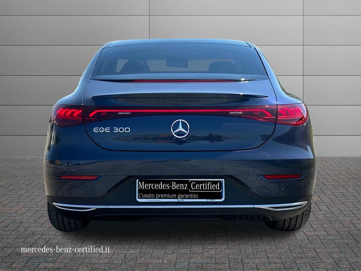 EQE 300 Premium - Certified