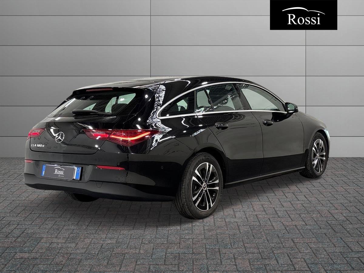 CLA Shooting Brake 180 d Advanced auto - Certified