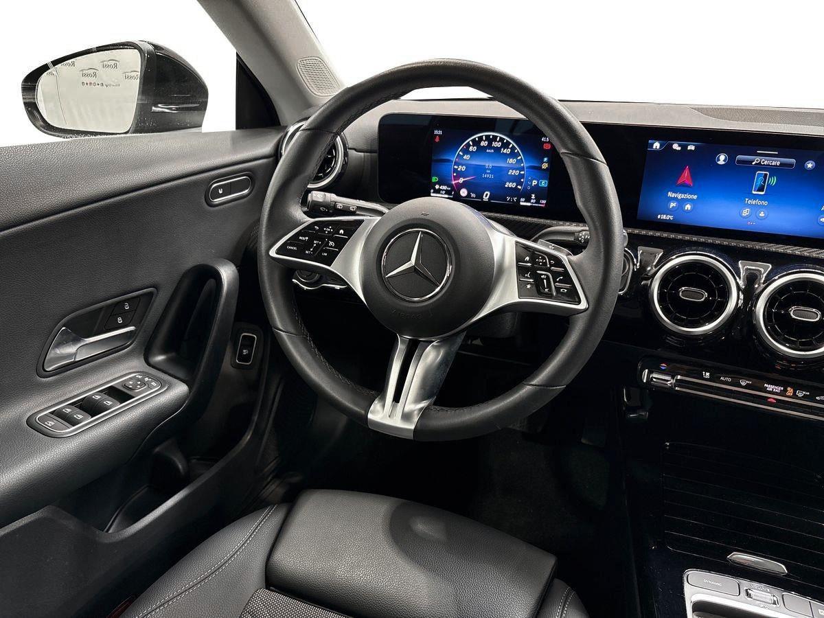 CLA Shooting Brake 180 d Advanced auto - Certified