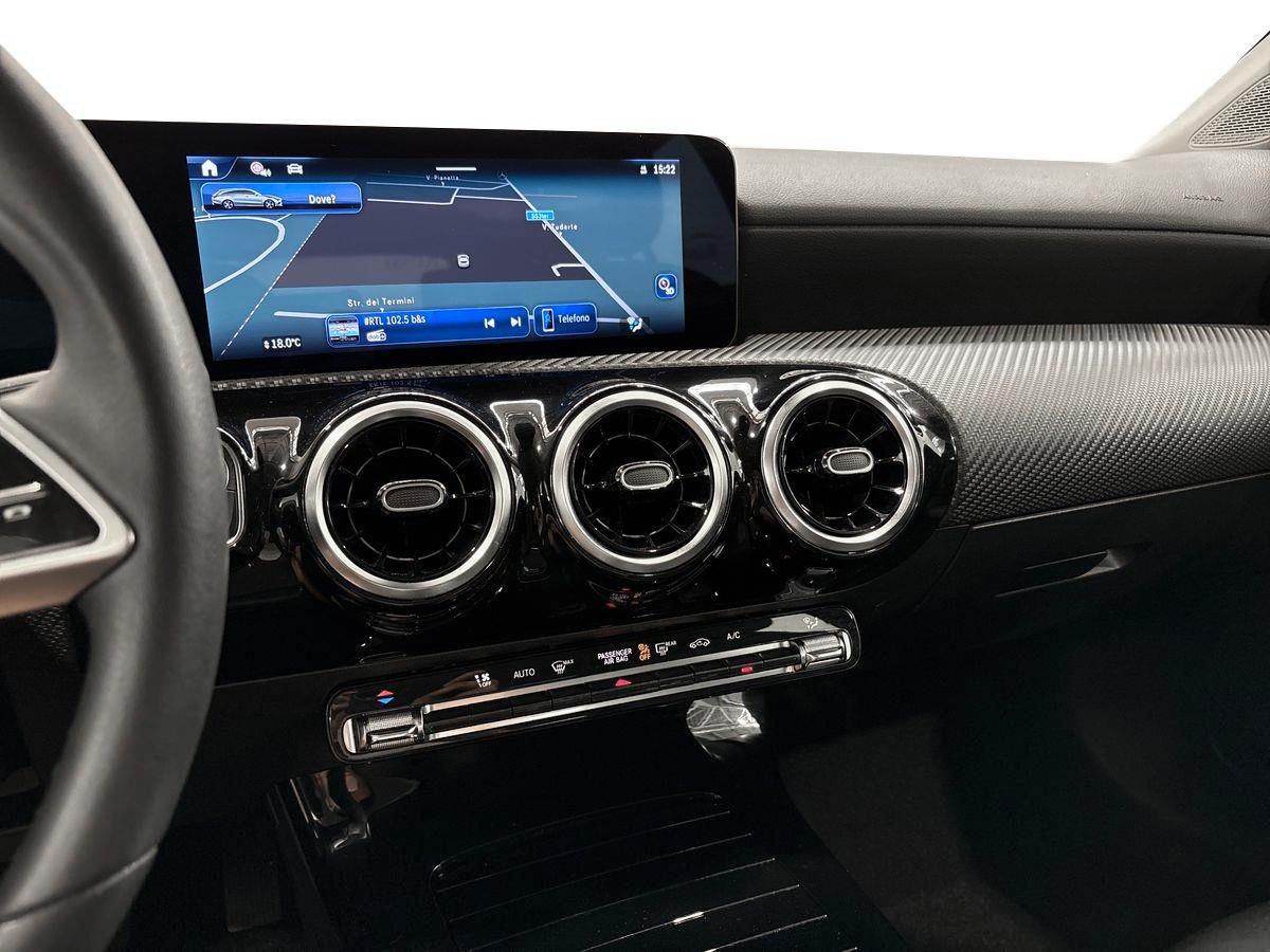 CLA Shooting Brake 180 d Advanced auto - Certified