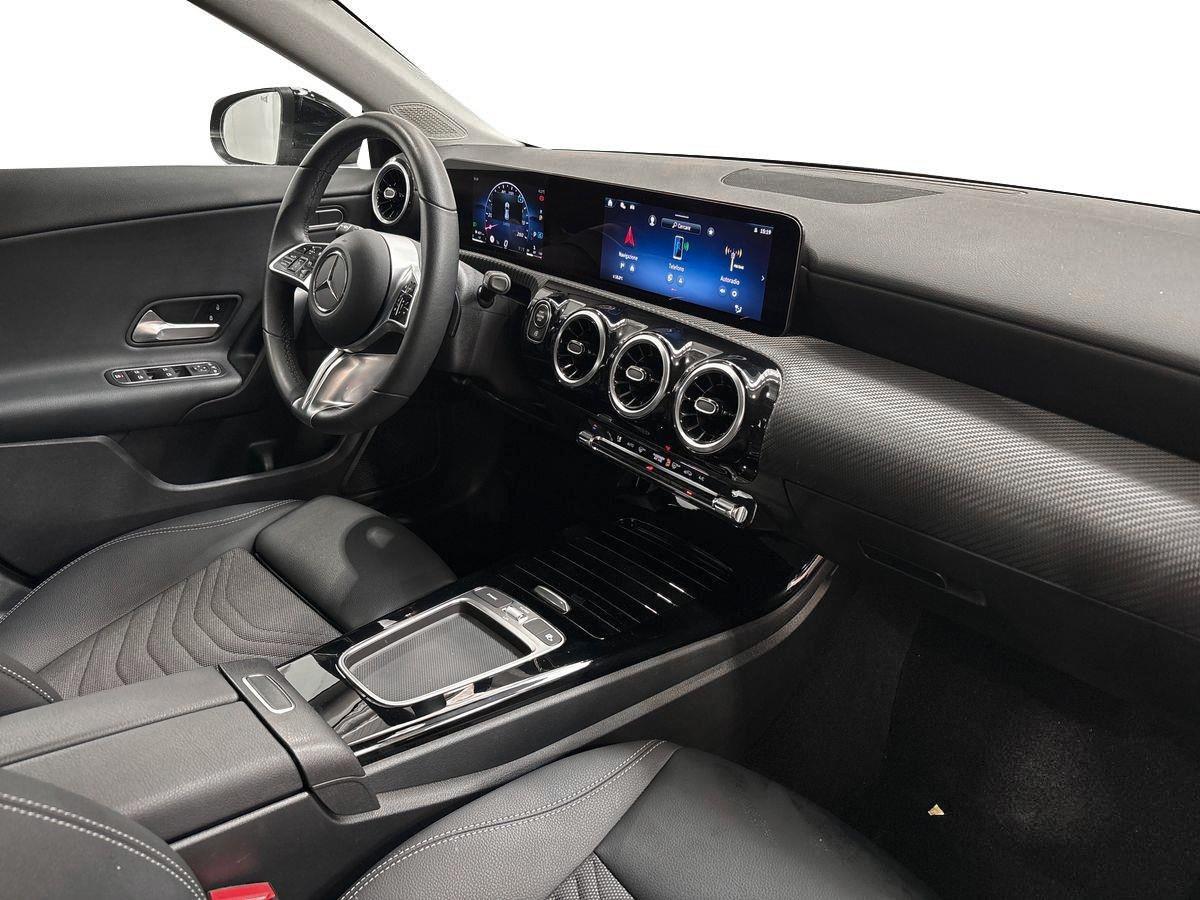 CLA Shooting Brake 180 d Advanced auto - Certified
