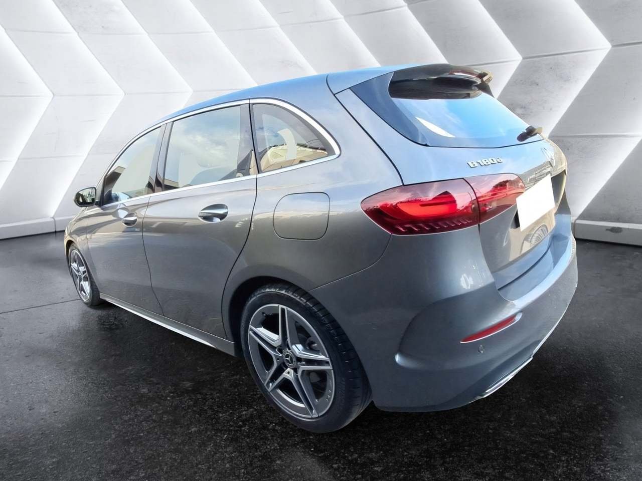 B 180 d AMG Line Advanced Plus auto - Certified