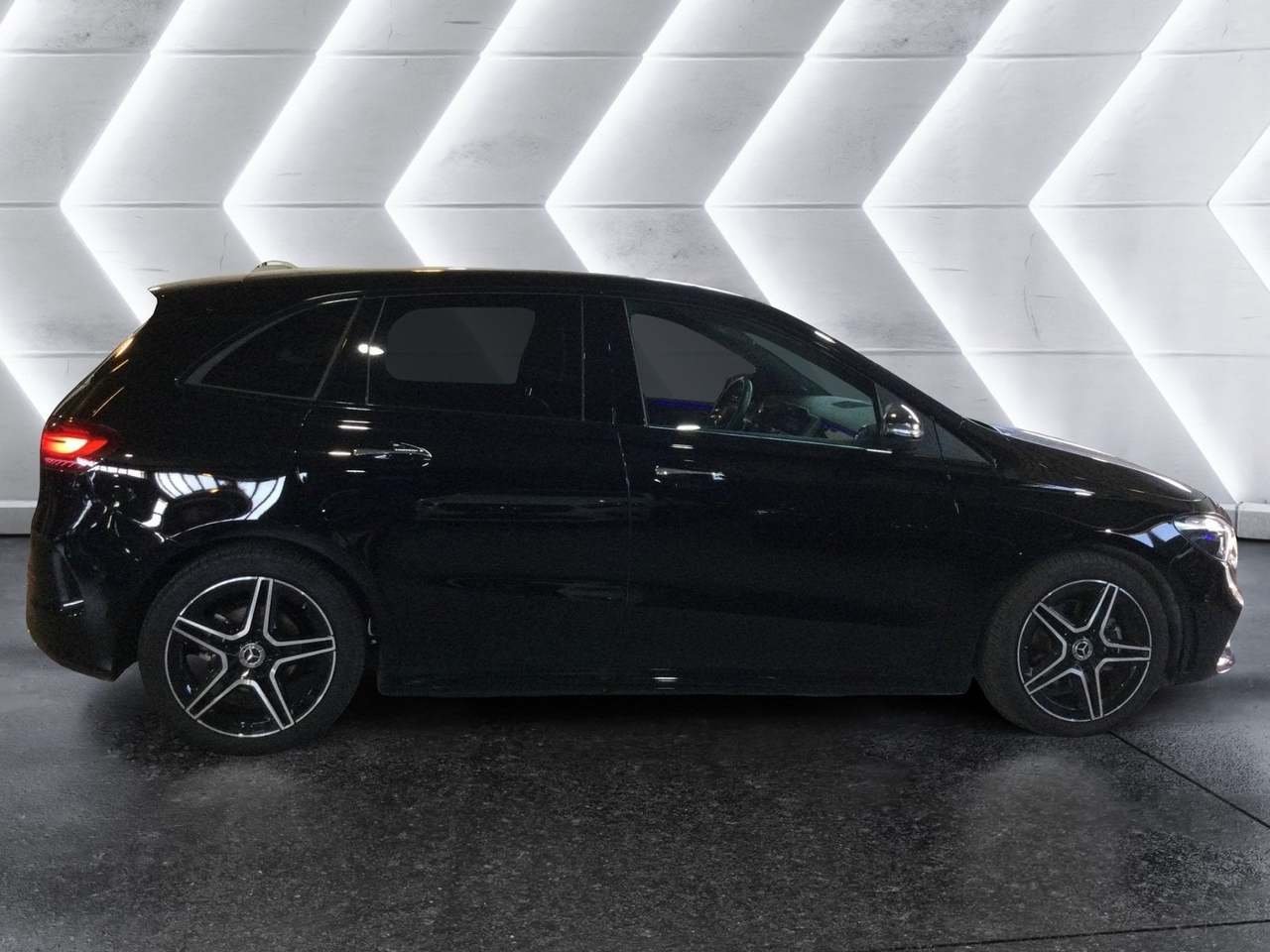 B 180 d AMG Line Advanced Plus auto - Certified